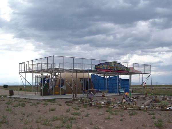 Photo : la "Ufo Watch Tower" à Hooper, endroit consacré aux ovnis...