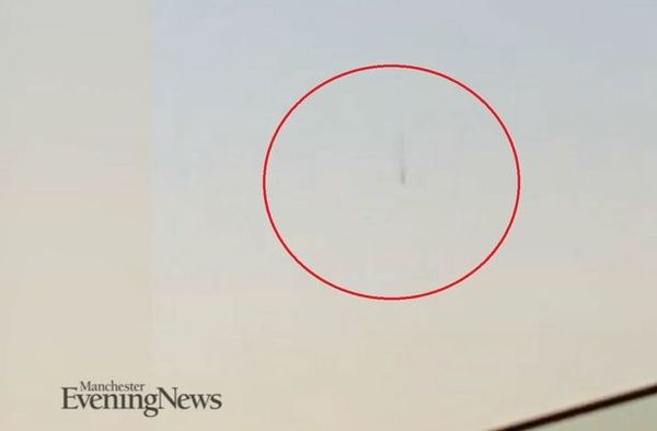 Photo extraite de la vidéo : ovni à Greater Manchester.