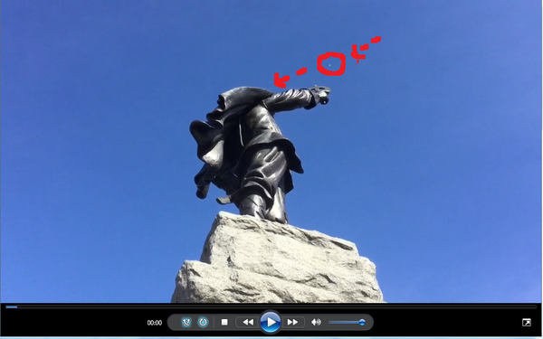 Crédit vidéo MUFON. J'ai extrait cette image de la vidéo. Ovni à Ottawa, Canada, le 03 avril 2016...