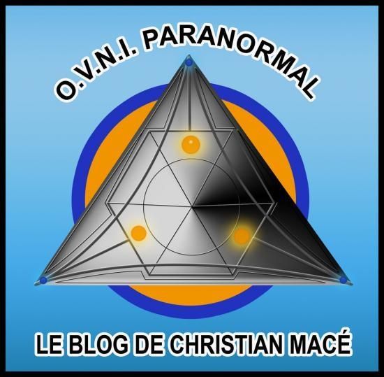 Mon logo. Créé grâce aux talents artistiques de l'Ami Christophe Villa-Mélé...