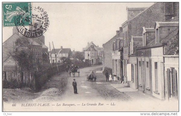 La photo ici est une vue ancienne, une scène figée, à Blériot Plage.