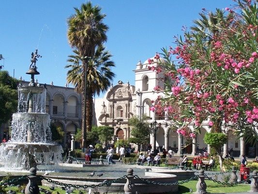 Photo : une vue de la ville de Arequipa, au Pérou. Crédit image Traditours.com