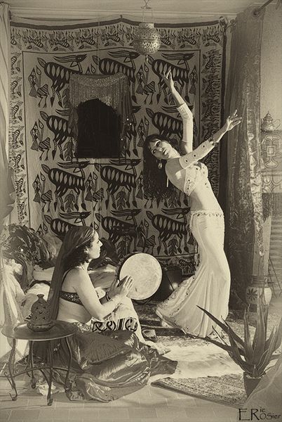 Séance orientale : danse au harem 2 (sépia)