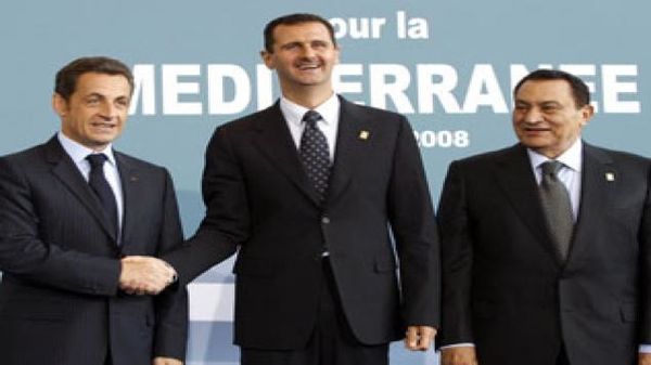 Nicolas Sarkozy rencontre Bachar Al Assad en juillet 2008 lors du sommet de l'Union pour la Méditerranée. Radio France ©REUTERS/Charles Platiau