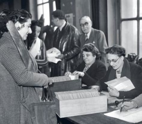 Il y a 70 ans, les femmes conquièrent le droit de vote avec l'aide d'un communiste
