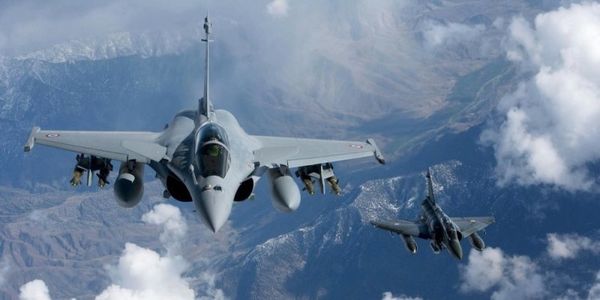La France frappe la Syrie