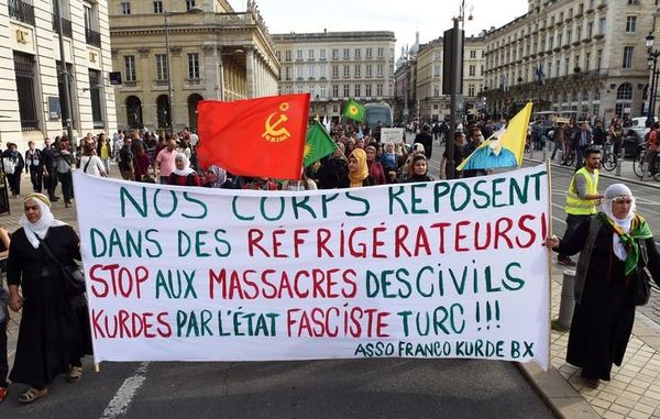 Manifestation à Bordeaux des exilés kurdes