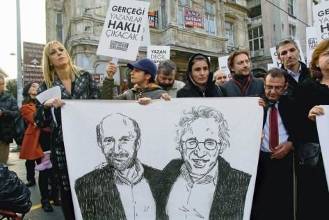 Istanbul le 26 décembre. Depuis leurs arrestations, des rassemblements ont eu lieu pour protester contre l'emprisonnement des deux journalistes. Photo : E. Koray Berkin/Citizenside