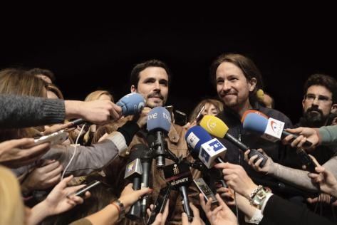 Alberto Garzon (PCE-IU) et Pablo Iglesias (Podemos)