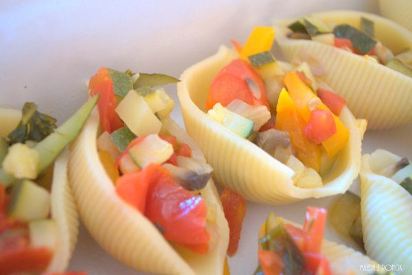 Le mardi, c'est conchiglionis farcis au trois coloris