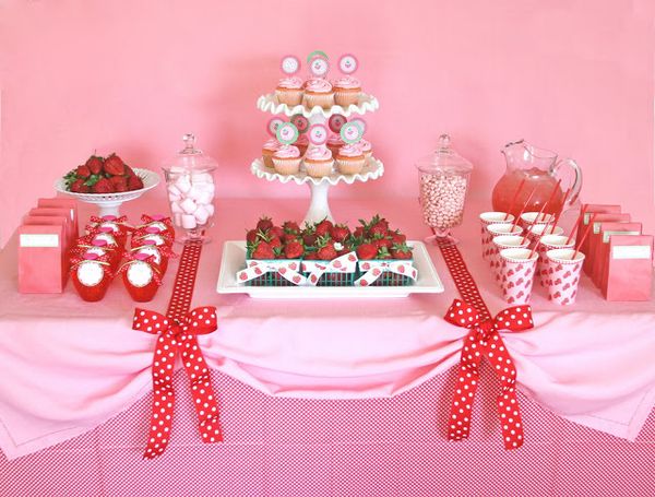 Sweet table : Sweet Strawberry Party