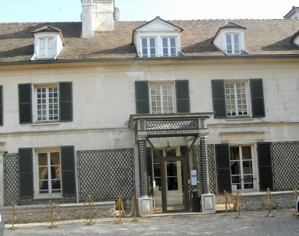un hôtel à Varennes-Jarcy