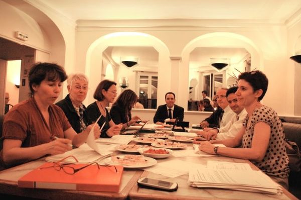 Des citoyens choisissent à qui va l’argent du député d’Asnières-Colombes Sud