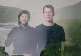 Le nom du groupe les French For Rabbits " Spirits" un duo de Nouvelle-Zélande il a fallu creuser pour les trouver dans leur terrier, mais on ne regrette pas car ça vaut le coup d'oreilles pour ce dimanche au coin du feu, en mangeant des carottes.