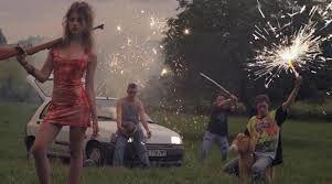 Le printemps 2015 est là ,les "Kid wise" sont comme des petits bourgeons, ils poussent leurs chansonnettes, une pop de Toulouse qui sent bon la rose voici d'ailleurs Deux titres "HOPE" et "OCEAN" l'espoir de voir l'océan les vagues déferler s'en sourciller en proie à la marée montante, vue d'une maison oubliée comme un lézard ...
