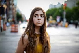 J'aime la solitude ...Même quand je suis seul ... DOM LA NENA aussi et a force de persévérance elle est arrivé a sortir du bois avec son dernier album "soyo" on n'est bien content pour elle Jules renard aussi voici LLegaré qui veux dire j'arriverai mission accomplie !