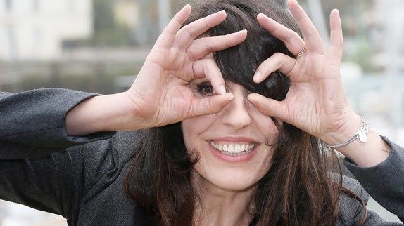 Nos histoires sont dures, belles, moches,violentes ,gaies, sordides,heureuses, malheureuses, mais comme il faut avancer je crois ... alors j'écoute la grande Sophie et la pendant 3 minutes 32 ...ça va mieux... voici "Maria Yudina"