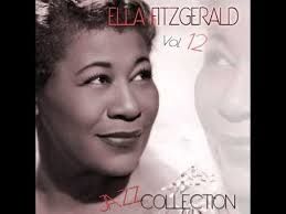 Le miracle est là...Avec très peu on peut faire beaucoup... il suffit d'écouter ce morceau de Ella Fitzgerald une voix merveilleuse qui fait tout voici "Russian Lullaby"