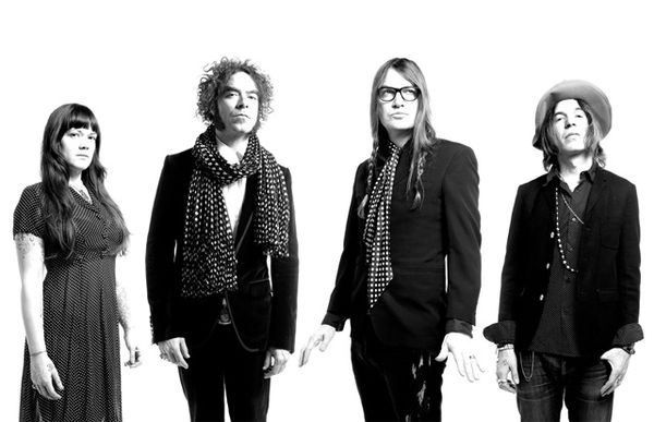 La tuerie du samedi c'est le nouveau morceau du groupe américain de pop psyché THE DANDY WARHOLS si vous l'écoutez pas ça va me tuer ,voici "you are killing me" de l'album "Distortland"