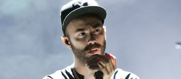 Woodkid avec Land of Fall revient après le magistral the golden age, c'est au commande d'une BO de film "Desierto" que le frenchy nous fait signe il fait chaud dans ce desert mexicain le prix de la liberté est parfois rude la musique que plus belle !