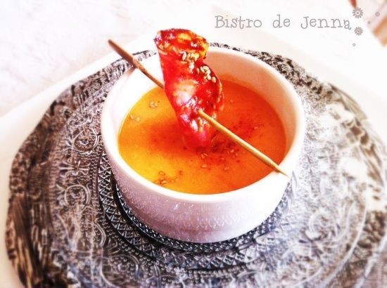Velouté de courge , carottes au chorizo et sésame grillé