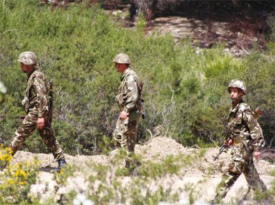 Le groupe armé à l’origine du rapt du randonneur français identifié : Il s'agit du groupe armé surnommé «la Phalange El Houda