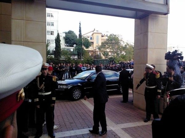 Algérie : Les policiers mettent fin à leur débrayage