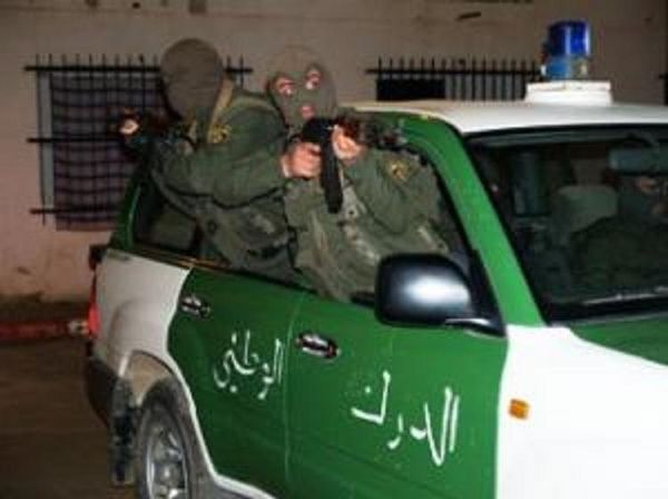 Algérie : Quatre terroristes abattus et plusieurs armes de guerre récupérés