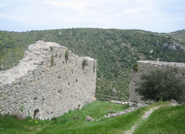 Termes, château et village
