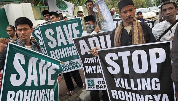 Birmo : 2.000 Rohingjoj sukuritaj marvaste de Indonezio kaj Malajzio
