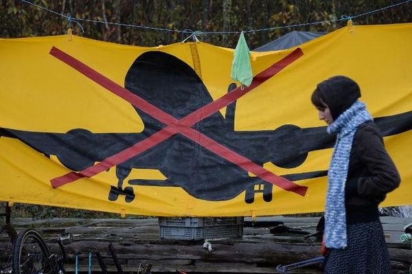 Francio : La Konstanta Tribunalo de Popoloj enketas pri « Notre-Dame-des-Landes »