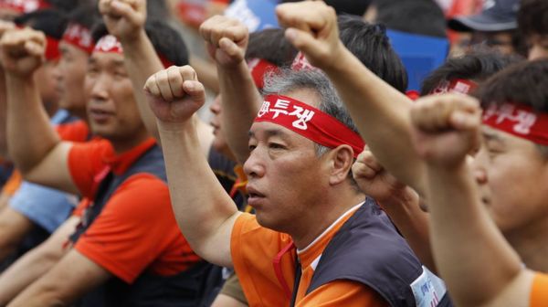 Sud-Koreio : strikoj ĉe Hyundai