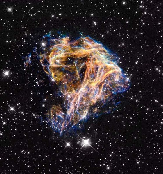 Foto : Supernovao fotita de la teleskopo Hubble. Licence CC