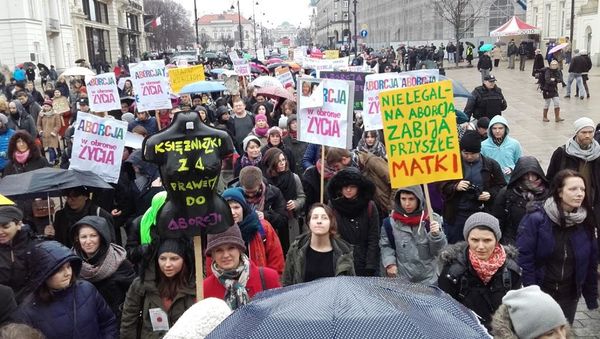 Pollando : manifestacio por la rajto al aborto