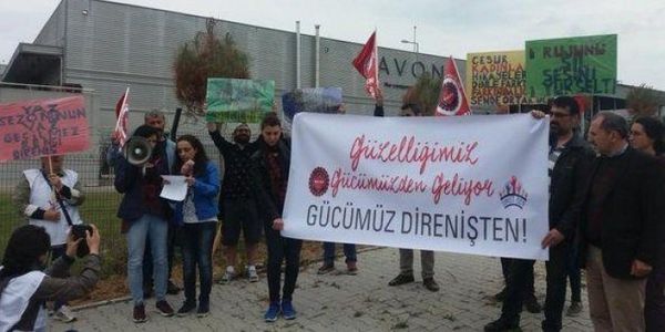 Turkio : Labourstart kampanjo : Avon, ĉesigu tuj kontraŭsindikatismon