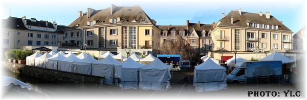 Evreux; Artisanat Création Marché 05072014 ; Du Siège Au Décor; Tapissier d'Ameublement