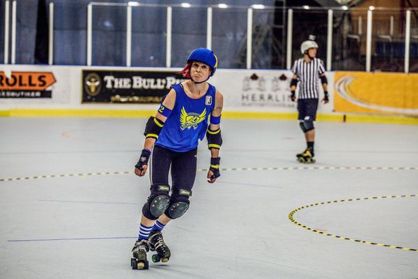 12 Kat Strator jammar för Stockholm Roller Derby under SM i Halmstad 2013
