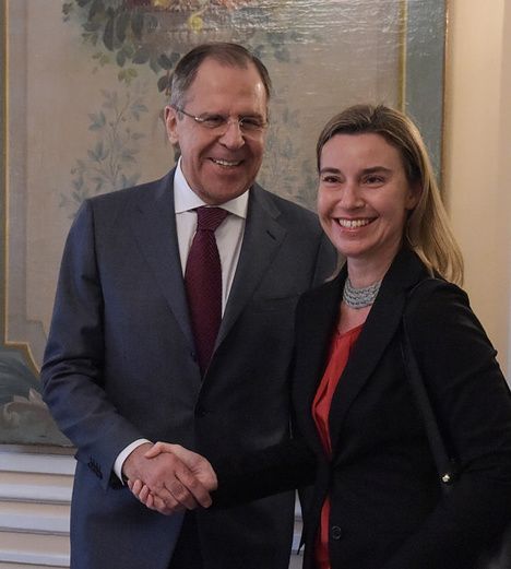 La chef de la diplomatie européenne Federica Mogherini et le ministre russe des Affaires étrangères Sergueï Lavrov lors de la Conférence de Munich. Crédit : Edouard Pessov/MFA Russia