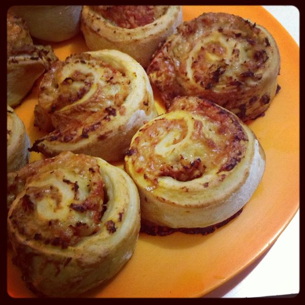 Pizza rolls