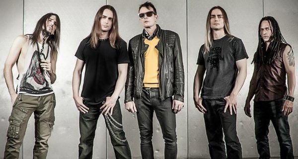 Art Of Anarchy avec Ron "Bumblefoot" Thal sortira son 1er album au printemps 2015