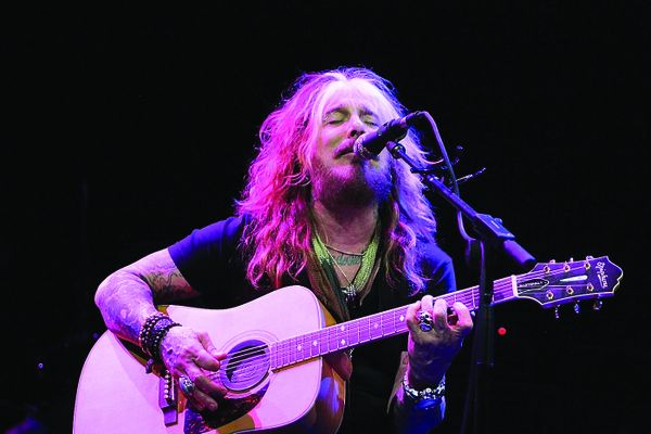 John Corabi se joint aux Dead Daisies pour leur tournée européenne