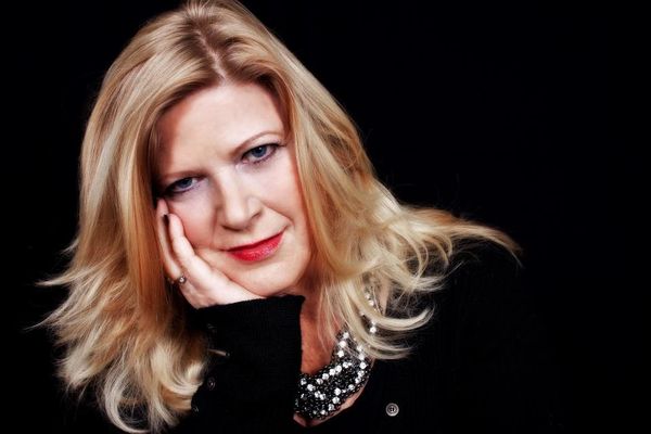 Vicky Hamilton lance une campagne de financement pour son livre