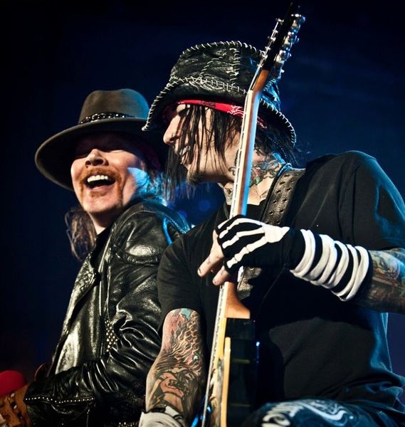 D.J Ashba quitte Guns N' Roses