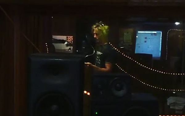 Duff McKagan enregistre des nouveaux titres en studio