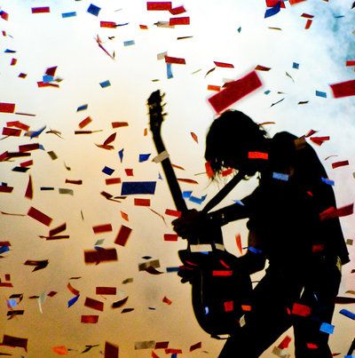 GN'R Lies souhaite un Joyeux Anniversaire à Richard Fortus
