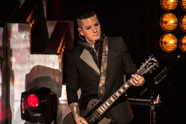D.J Ashba s'exprime sur la reformation "partielle" des Guns N' Roses