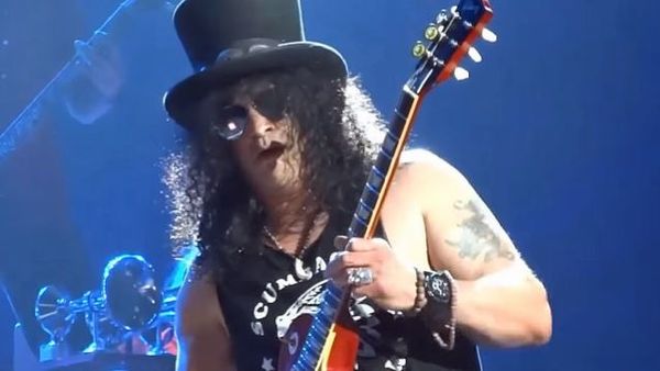 Guns N' Roes- Live At Coachella Festival (2nd show)