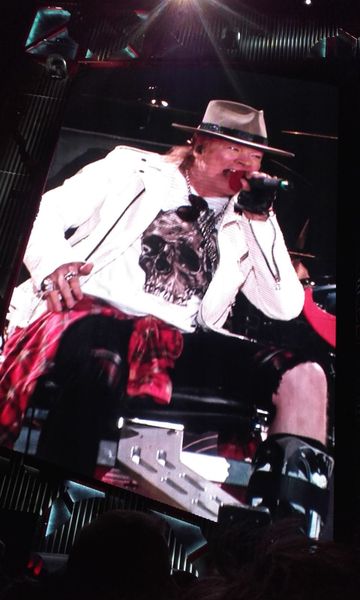AC/DC (With Axl Rose)- Live At Marseille