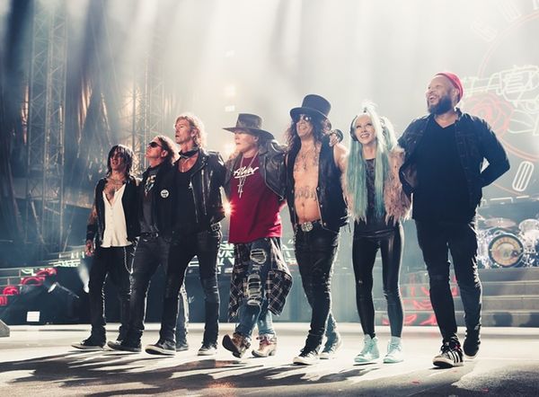 Guns N' Roses- Live At Dodger Stadium