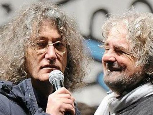 Er buffone parlante e l'altro capellone